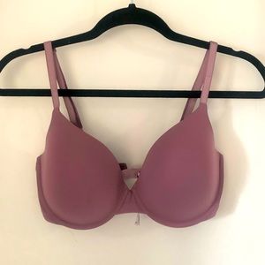 Victoria Secret t-shirt lightly lined Demi Bra